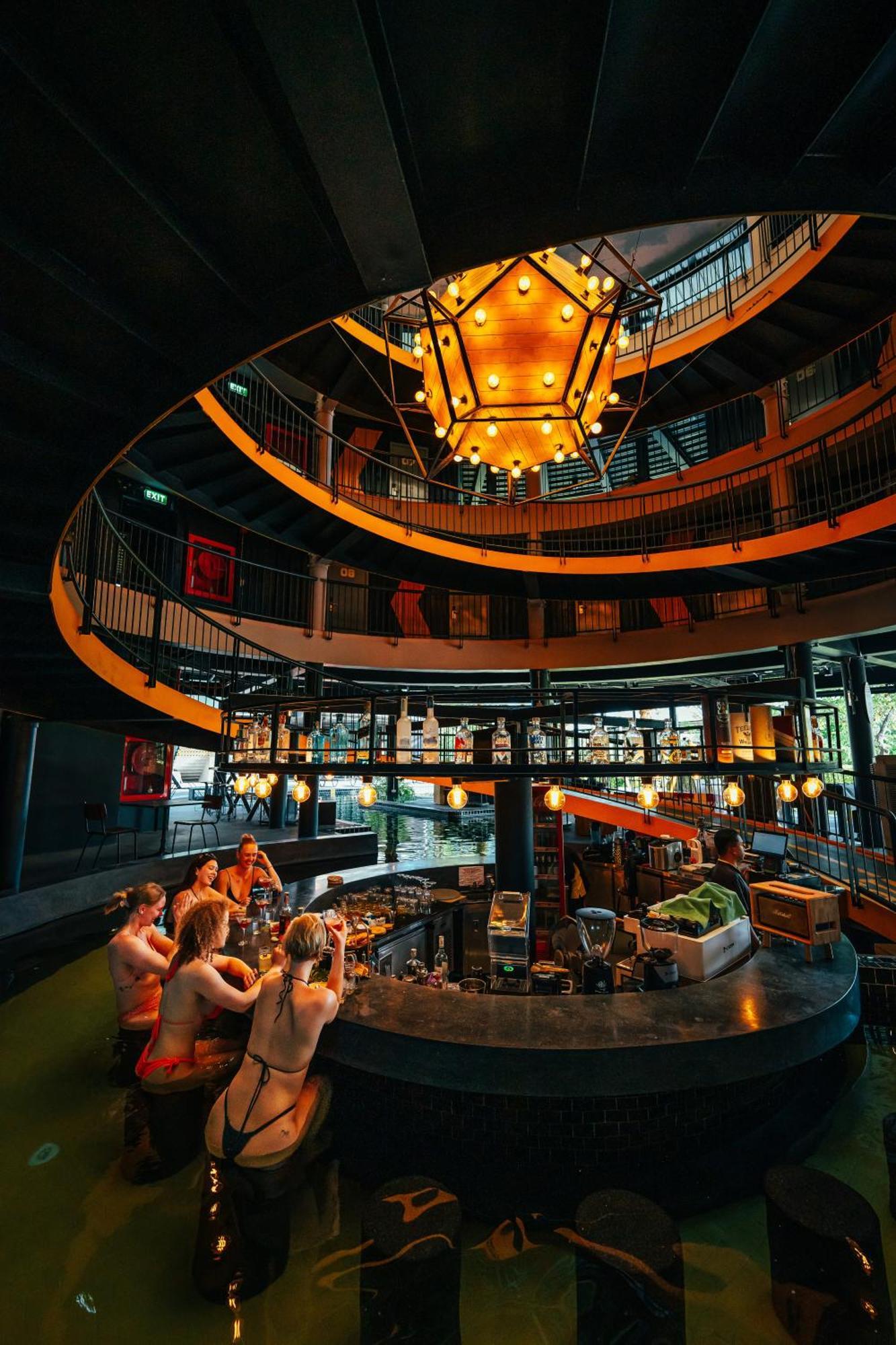 Hotel Hivetel à Chalong Extérieur photo